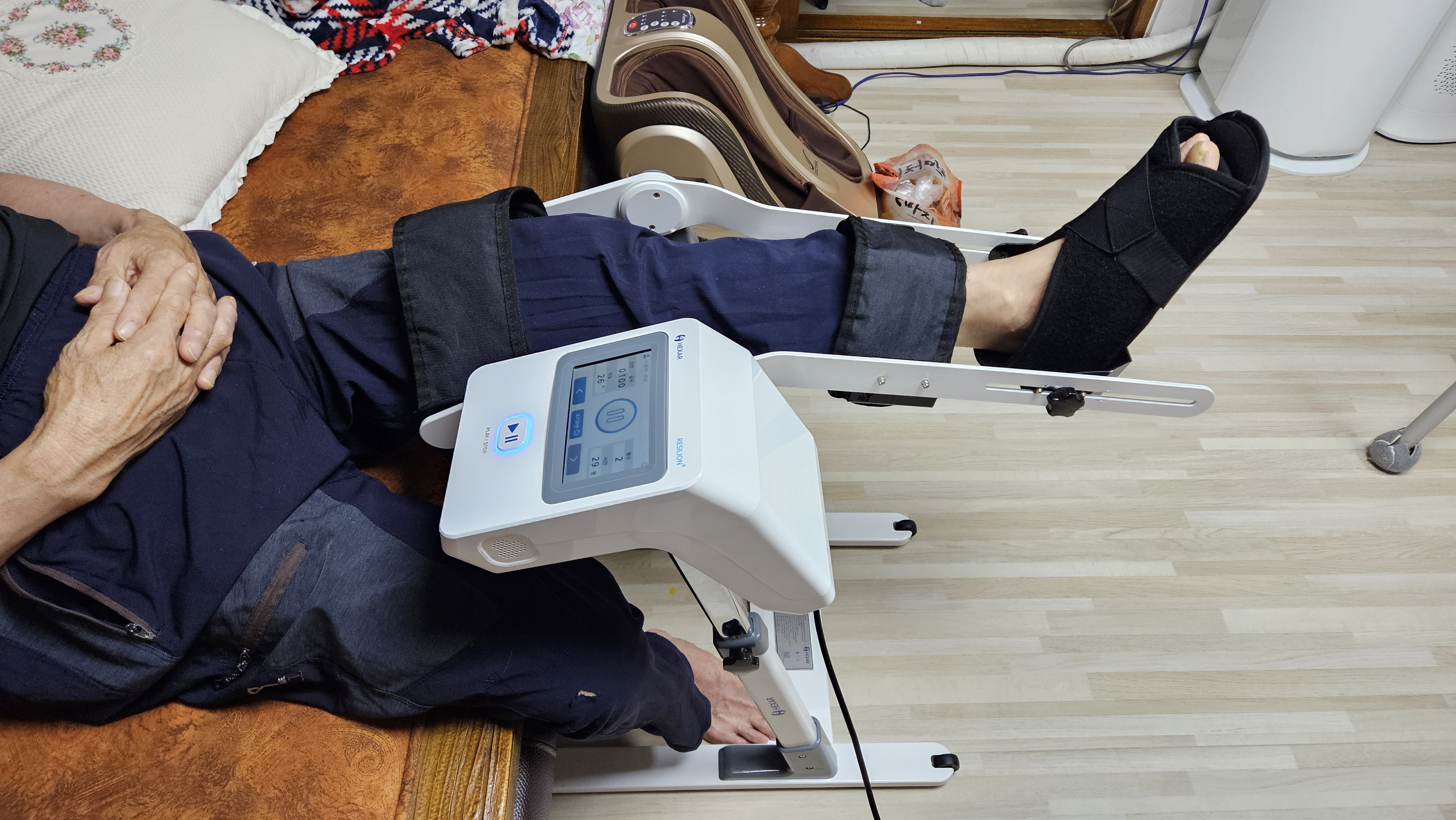 KakaoTalk_20251110_125528260_08.jpg